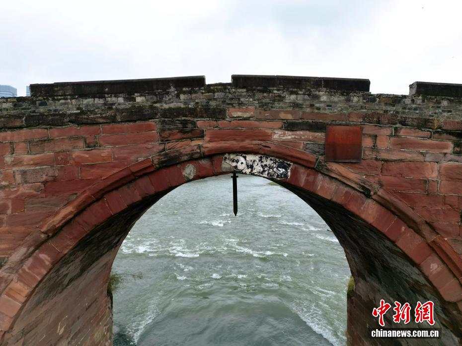 ??? ???? ?? 200 ??? .. ?? ???? "????? ?????? ?? ????? ??????" ?? ?????? ??????? ???? ???